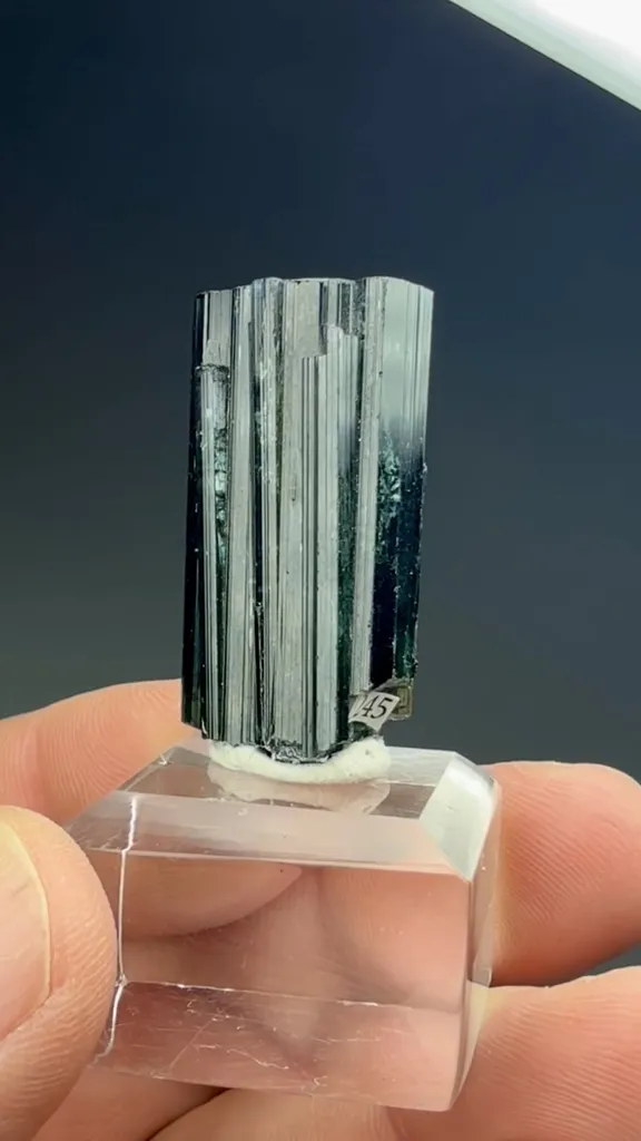Elbaite - image 2
