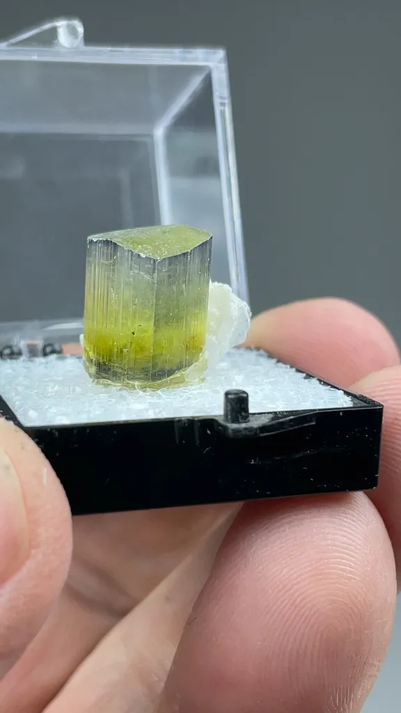 Elbaite - image 2