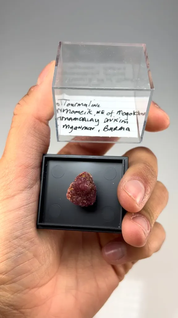 Elbaite - image 2