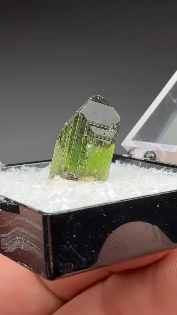 Elbaite - image 2