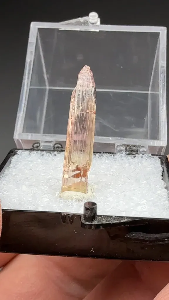 Elbaite - image 2