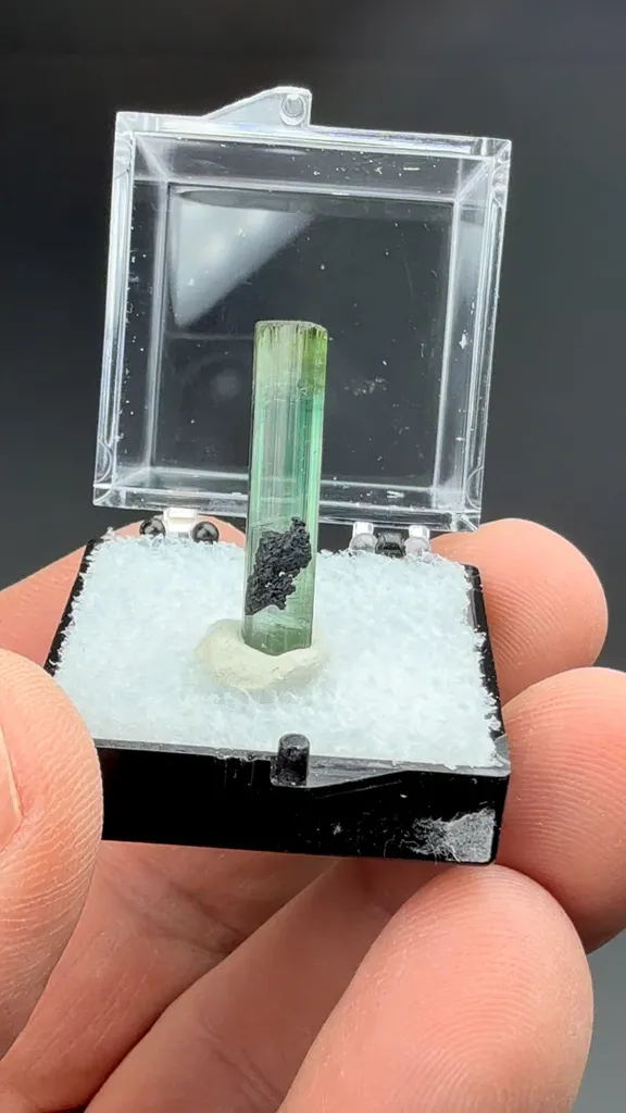 Elbaite - image 2