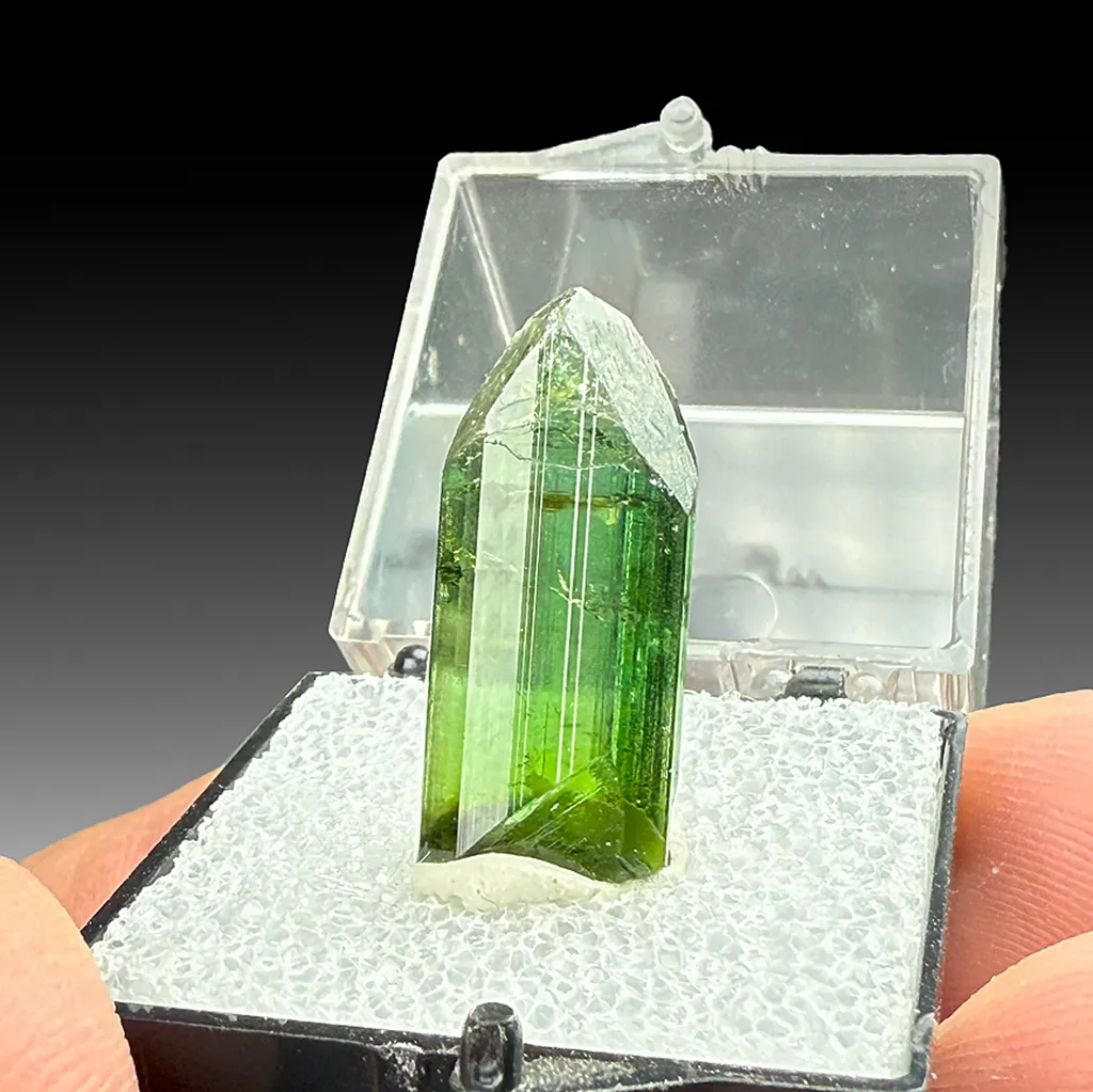 Elbaite image