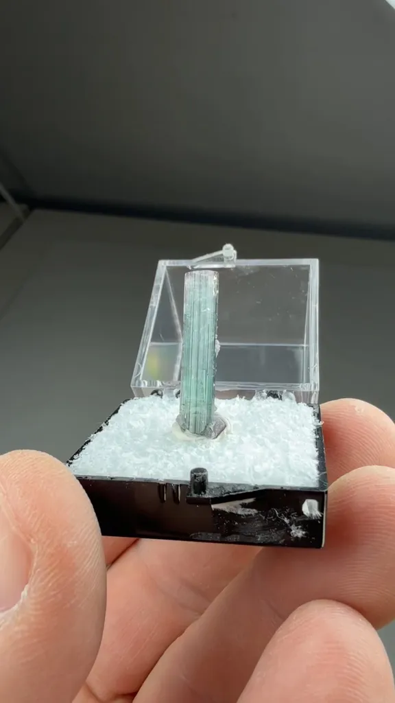 Elbaite - image 2