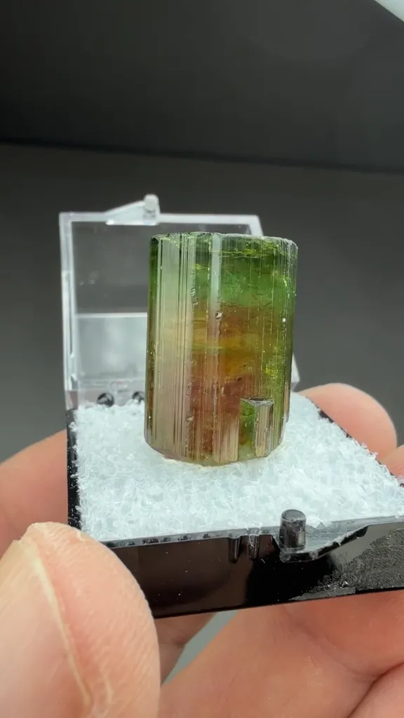 Elbaite - image 2