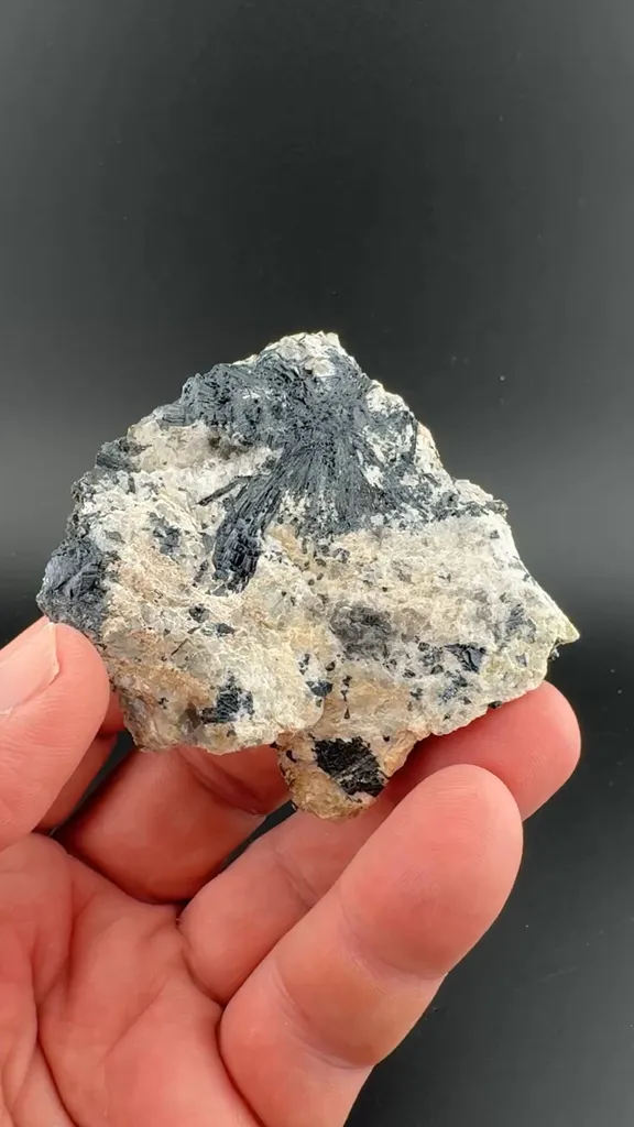 Elbaite image