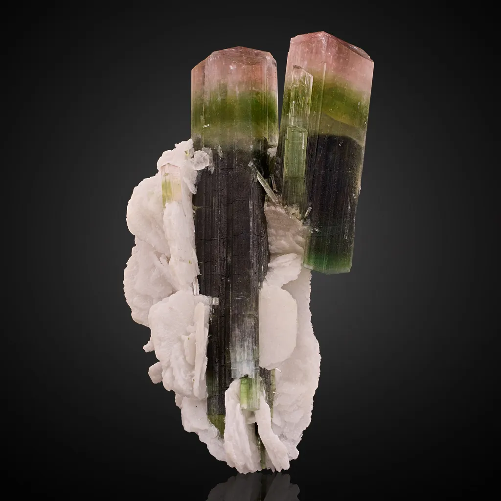 Elbaite, Albite image