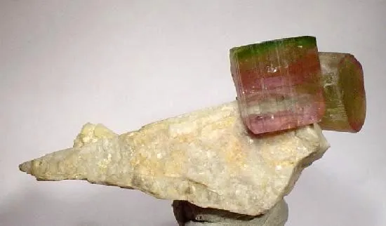 Elbaite, Albite image