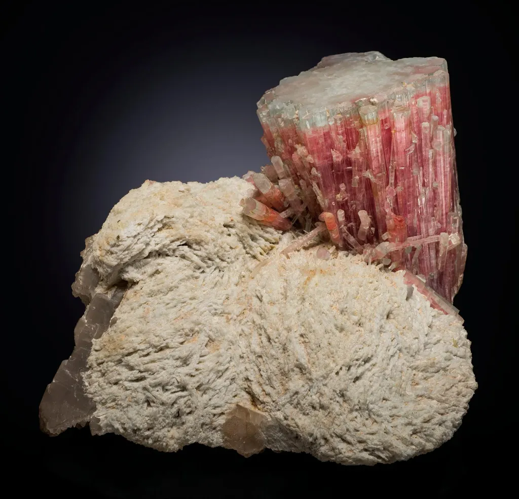 Elbaite, Albite image