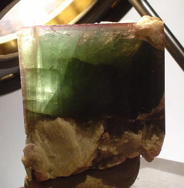 Elbaite, Albite (Var: Cleavelandite) - image 2