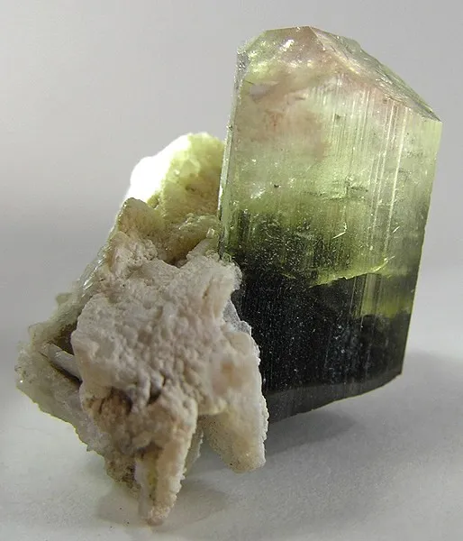 Elbaite, Albite (Var: Cleavelandite) image