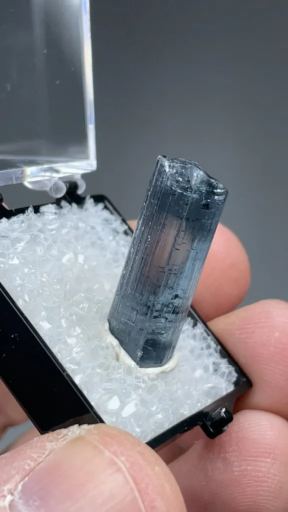 Elbaite - image 2