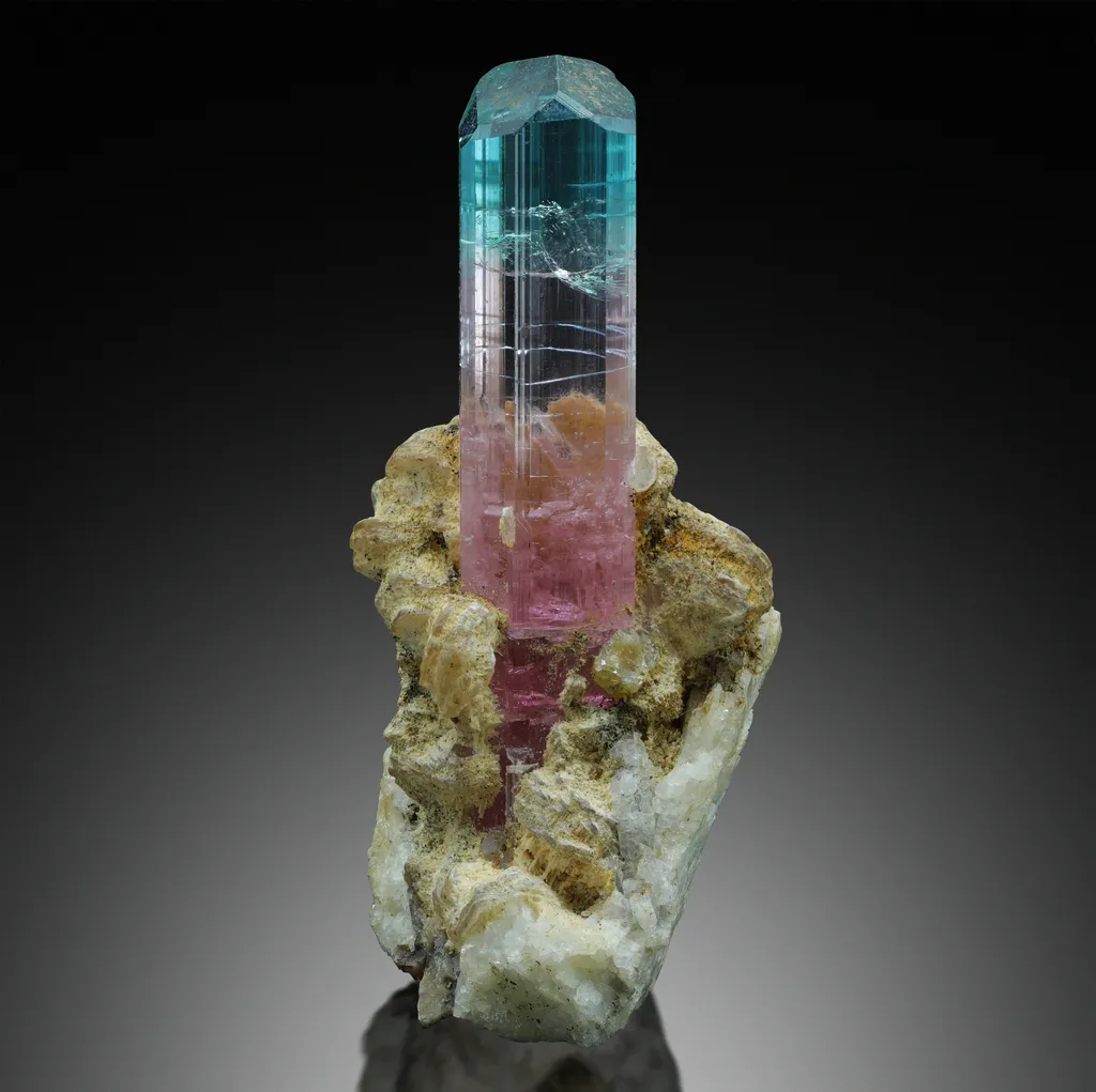 Elbaite image