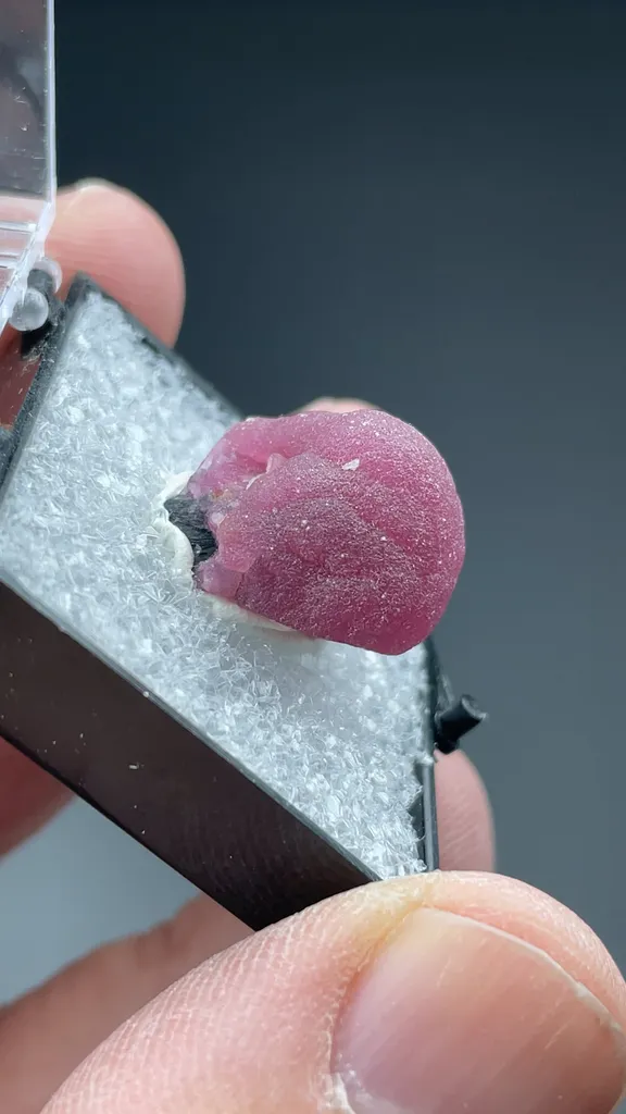 Elbaite - image 2