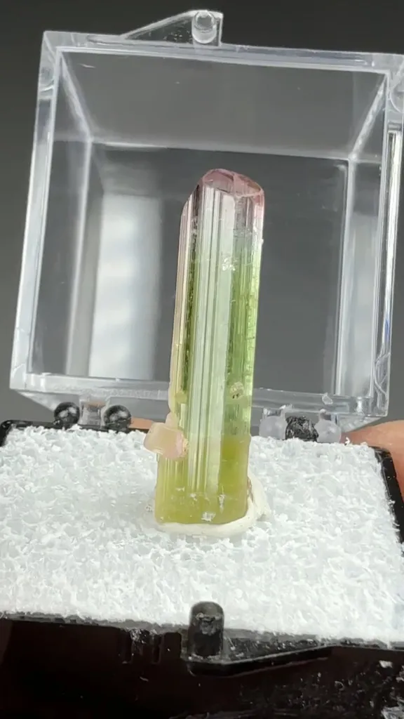 Elbaite - image 2