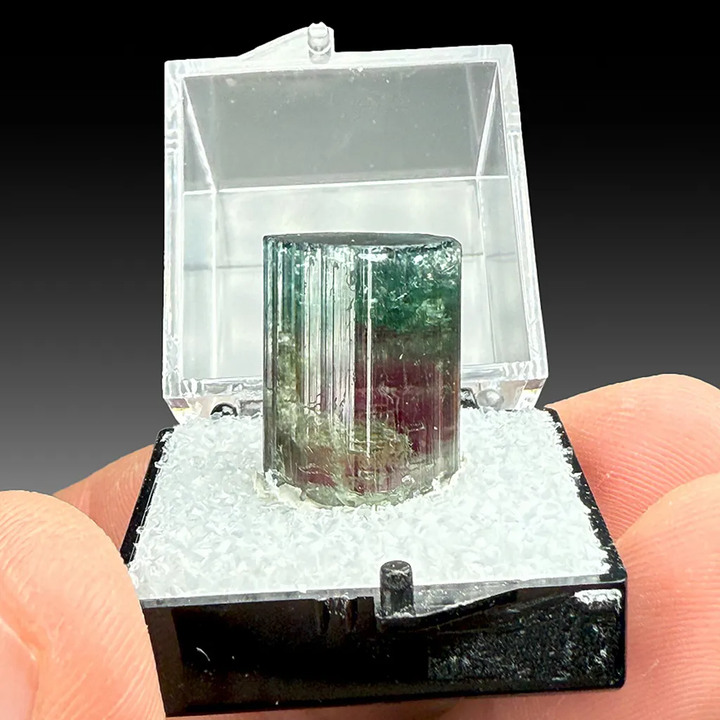 Elbaite image