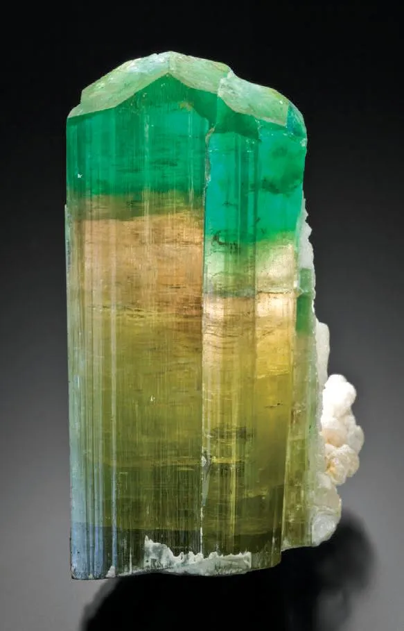 Elbaite, Cleavelandite - image 1