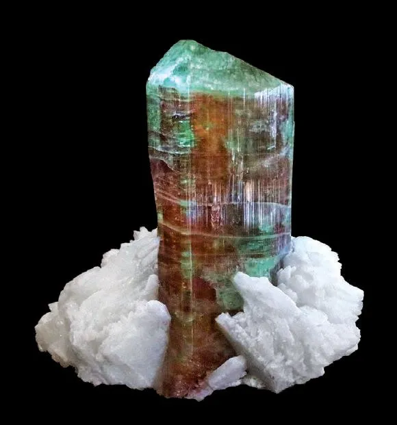 Elbaite, Cleavelandite image