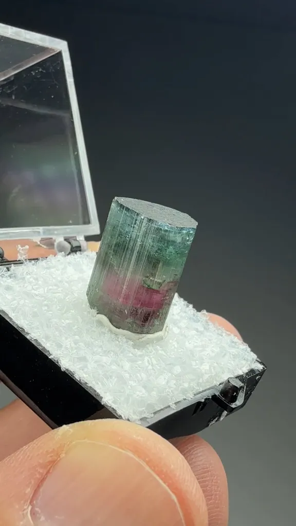 Elbaite - image 2