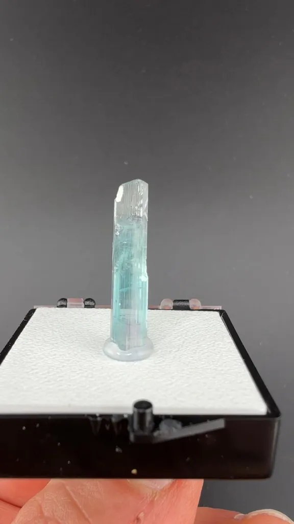 Elbaite image