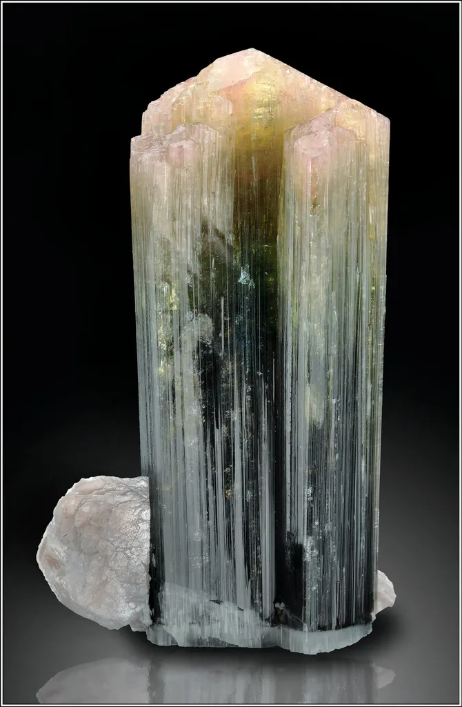 Elbaite image