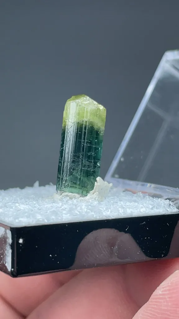 Elbaite - image 2