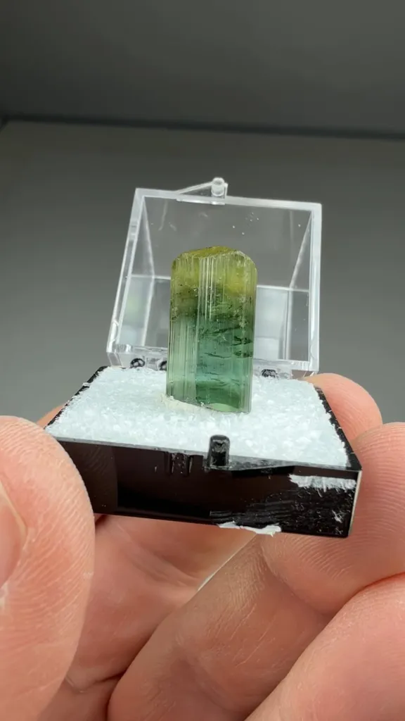Elbaite - image 2