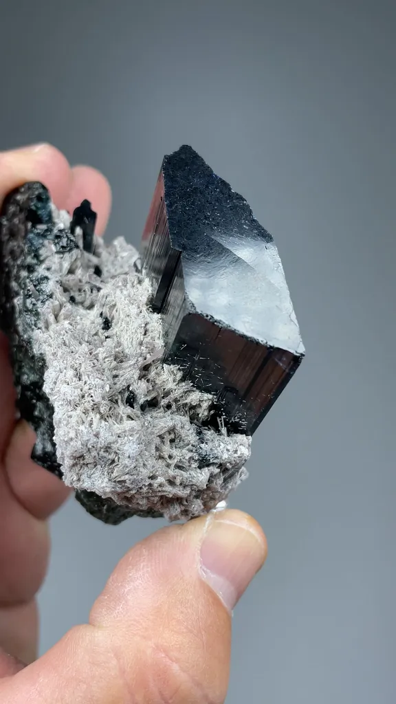 Elbaite - image 2