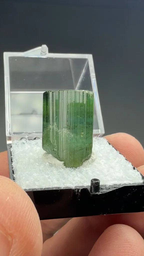 Elbaite - image 2
