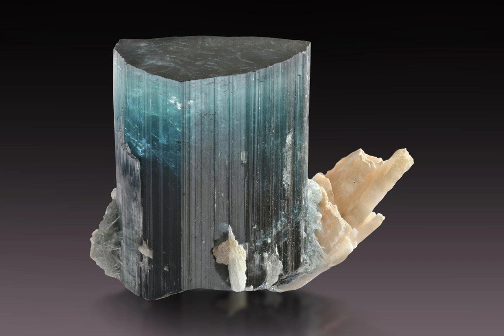 Elbaite from Alingar pegmatite field, Laghman, Afghanistan image