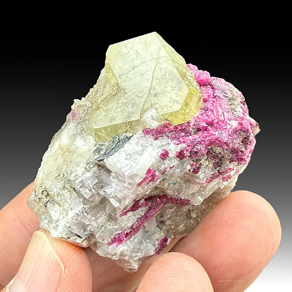 Elbaite from Antsahanana quarry - image 1