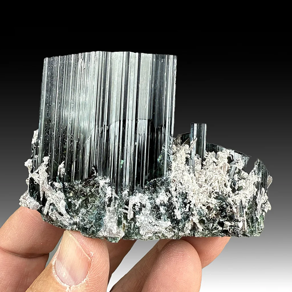 Elbaite from Governador Valadares, Minas Gerais, Brazil image