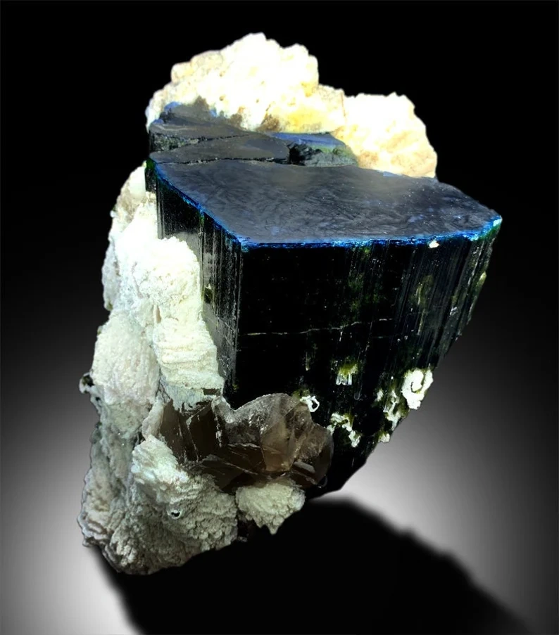 Elbaite from Paprok, Nuristan, Afghanistan image