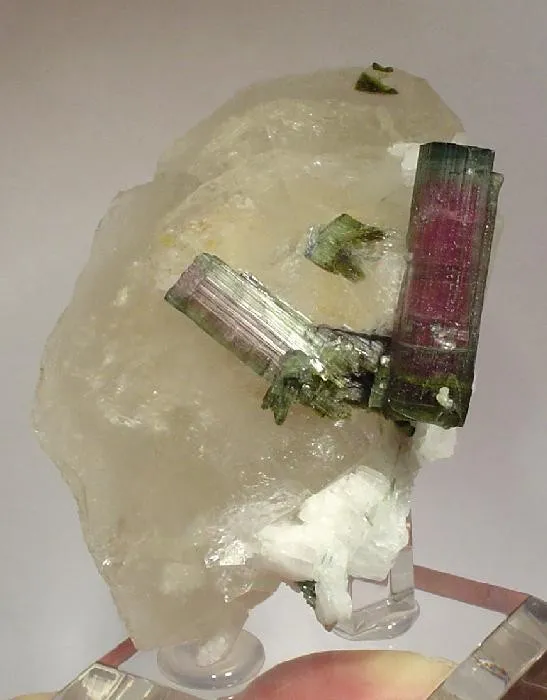 Elbaite, Quartz image