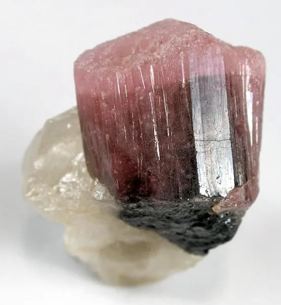 Elbaite, Quartz image