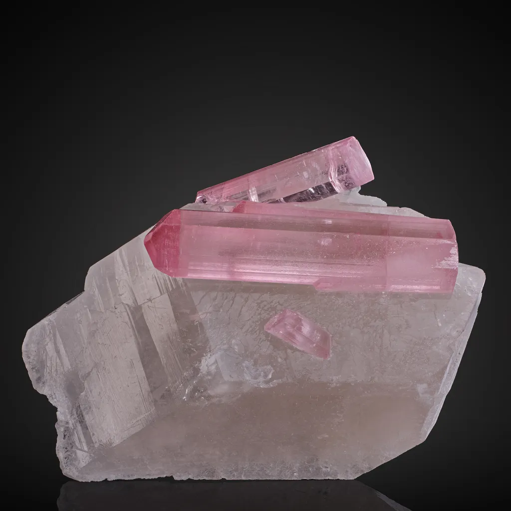 Elbaite, Quartz image