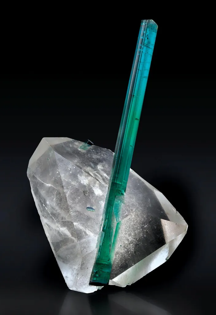 Elbaite, Quartz image