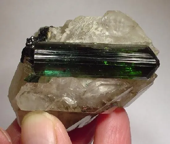 Elbaite, Quartz image