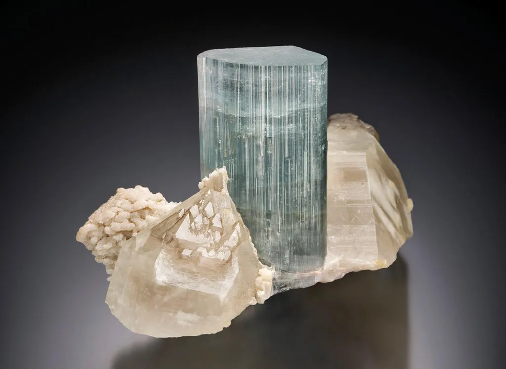 Elbaite, Quartz image