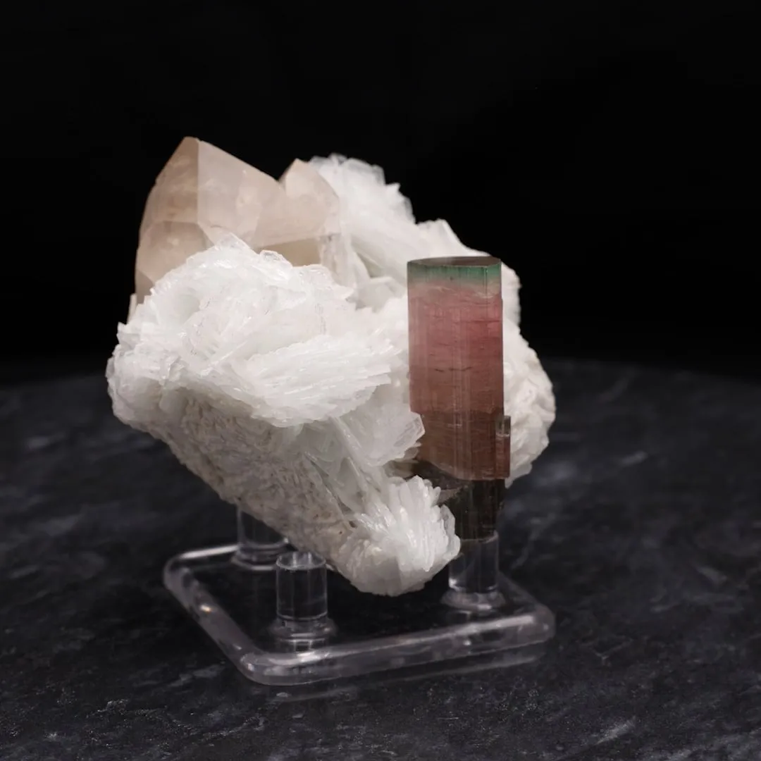 Elbaite, Quartz v. Smoky, Albite - image 2