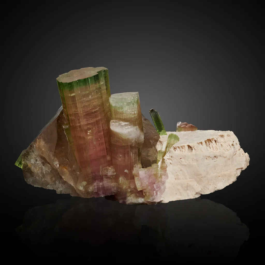 Elbaite  Quartz v. Smoky, Feldspar image