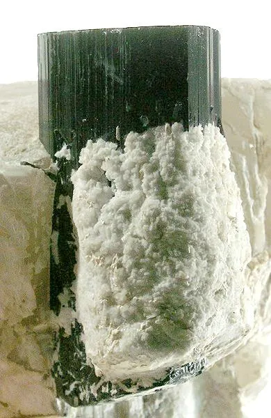 Elbaite, Quartz (Var: Smoky Quartz) - image 2