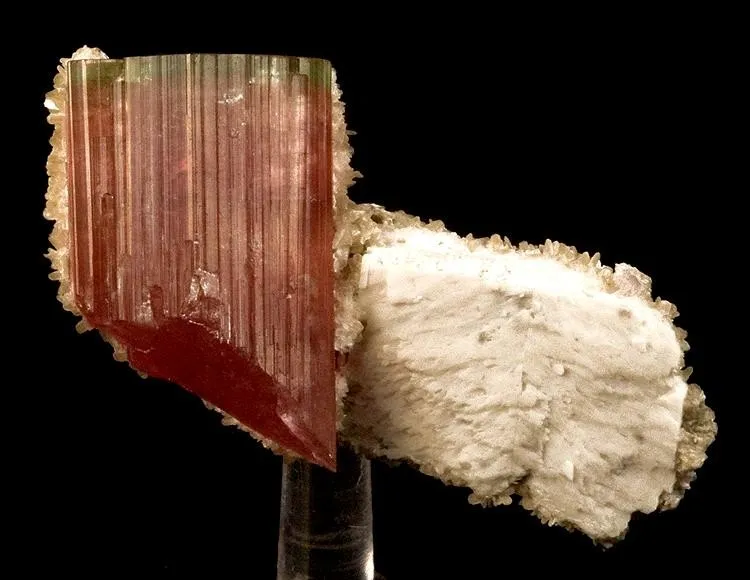 Elbaite, Stilbite image