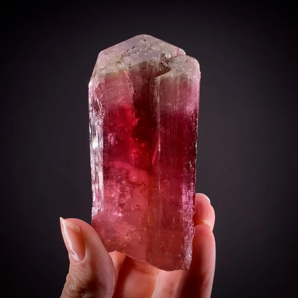 Elbaite Tourmaline image