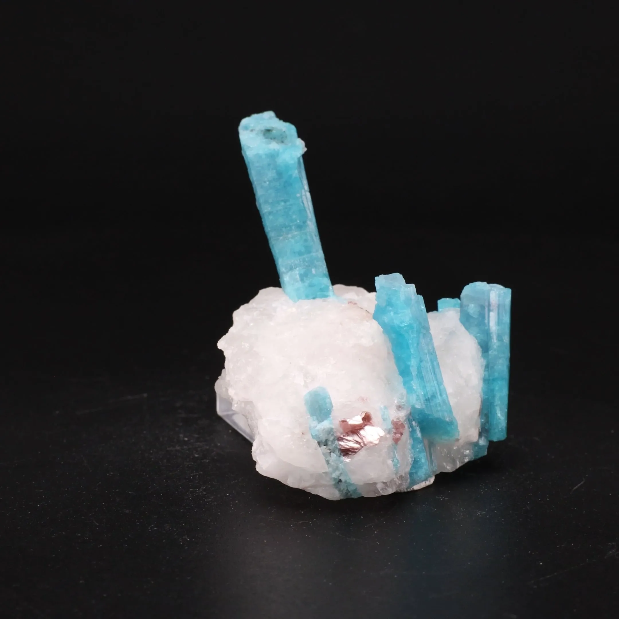 Elbaite v. Cuprian, Quartz - image 2