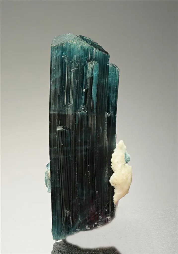 Elbaite Var. "Indicolite" image