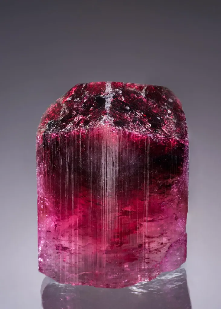 Elbaite var. Rubellite image