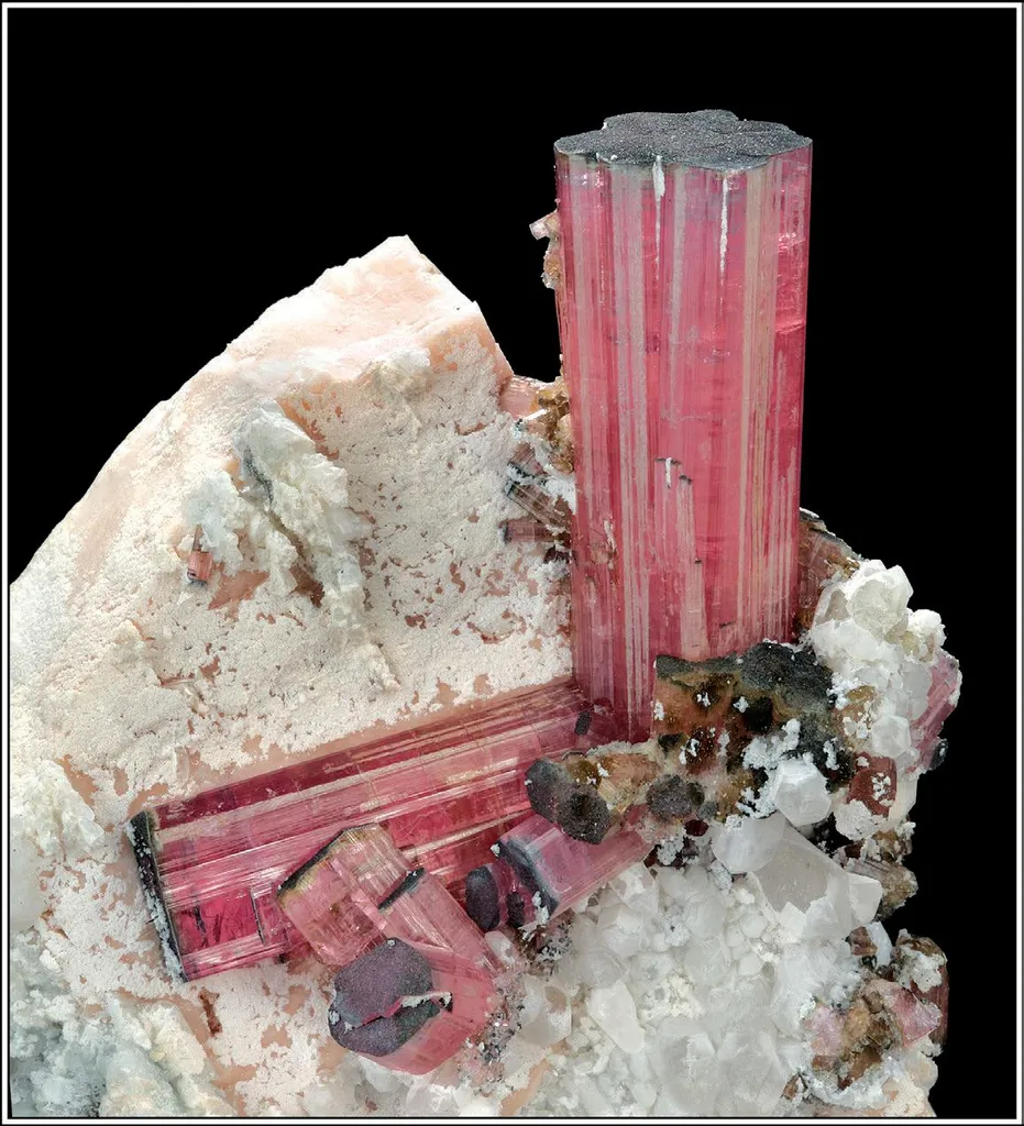 Elbaite (variety Rubellite) image