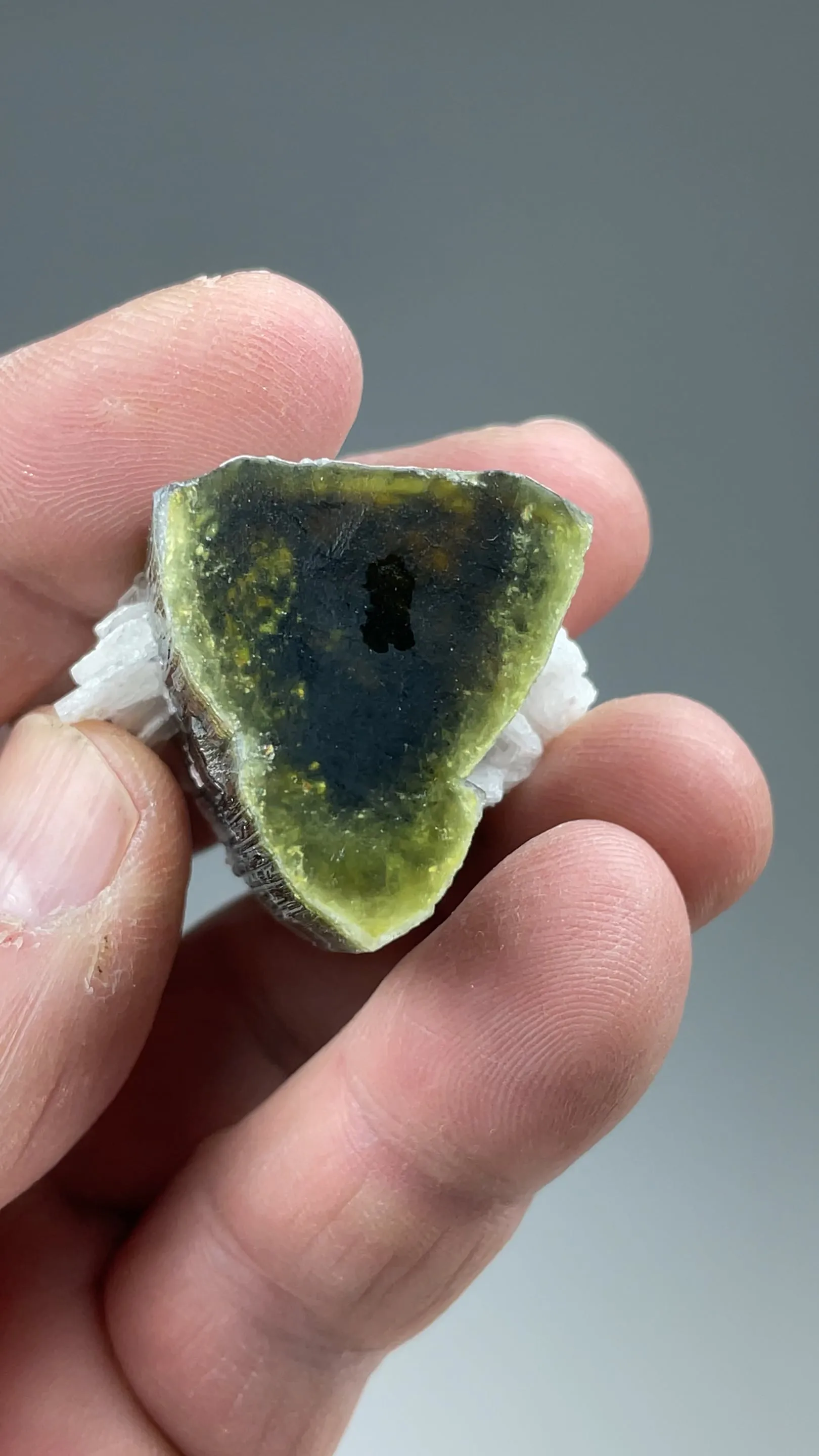 Elbaite with Albite - image 2