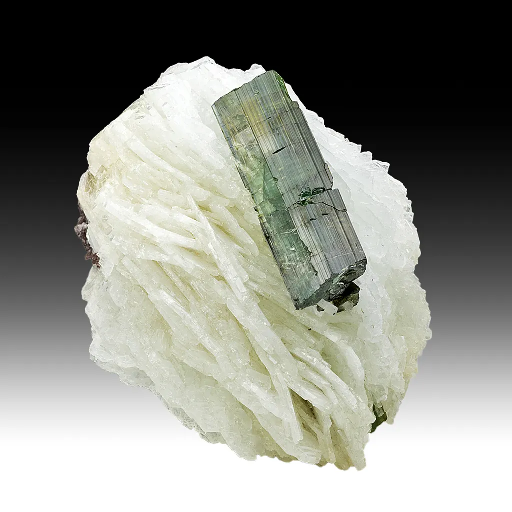 Elbaite with Albite image